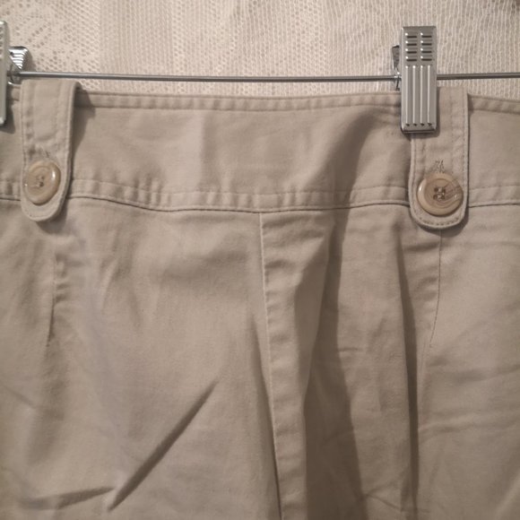 3/$20 Attyre New York crop pant - Picture 8 of 13